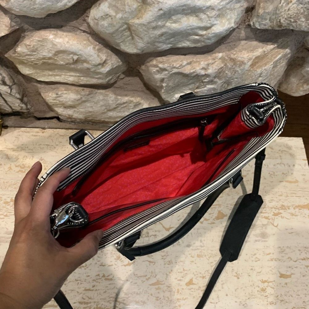 Madison tech bag black - Picture 9 of 12